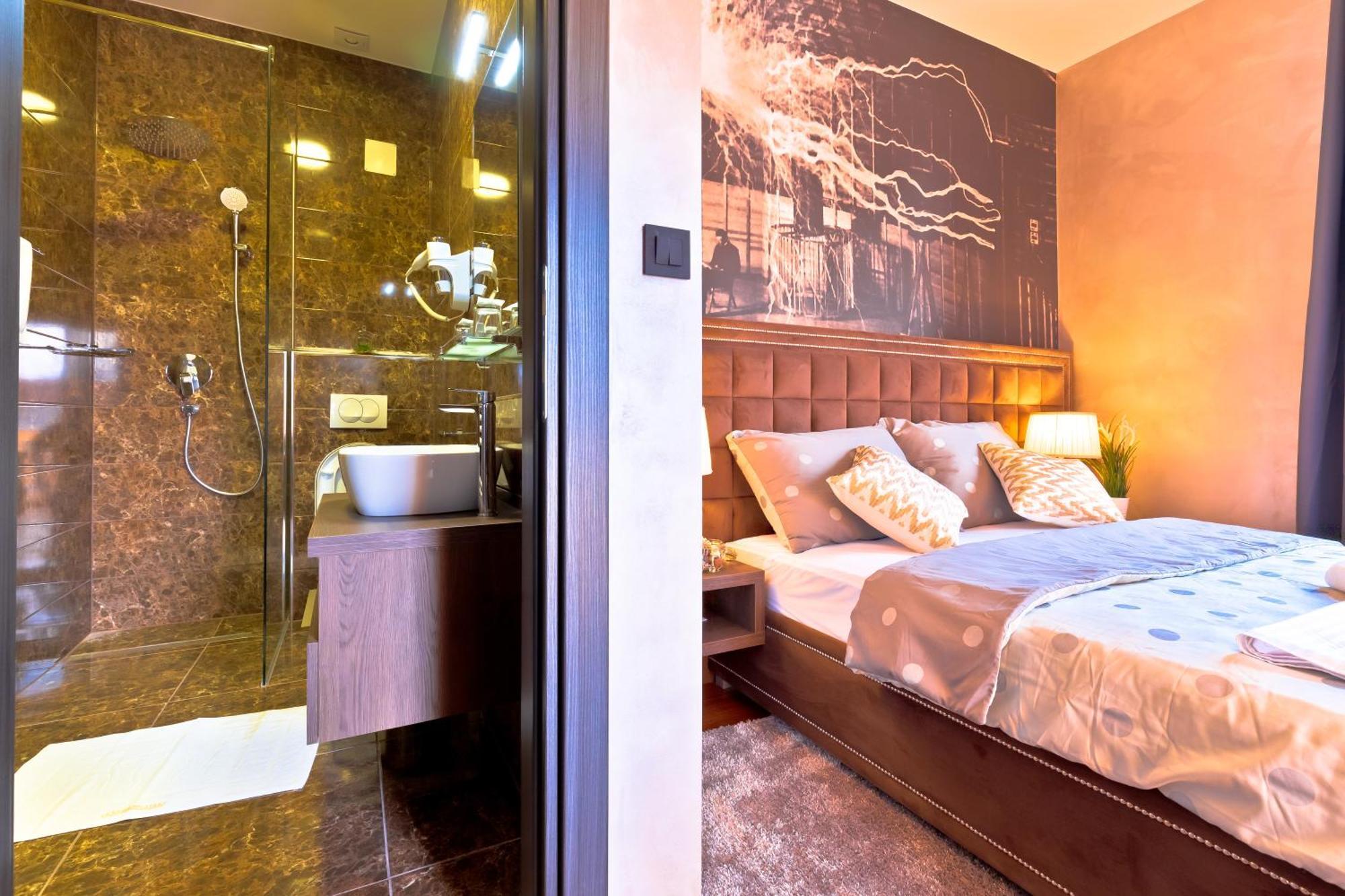 Seven Stories Rooms, 4Th Floor, No Elevator Загреб Стая снимка